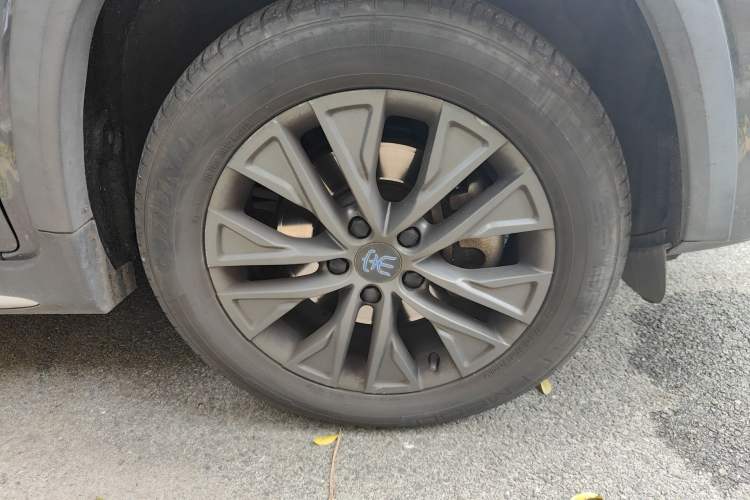 Used BYD Song New Energy 2019 Song DM 1.5TID Smart Connect Dynamic Model Right Front Wheel Hub