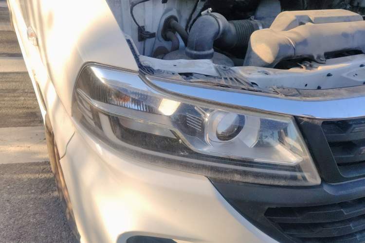 Used Jinbei Hiace King 2021 2.0L City Transport King Series Express Model Standard Top 6-Seater 1TZS
