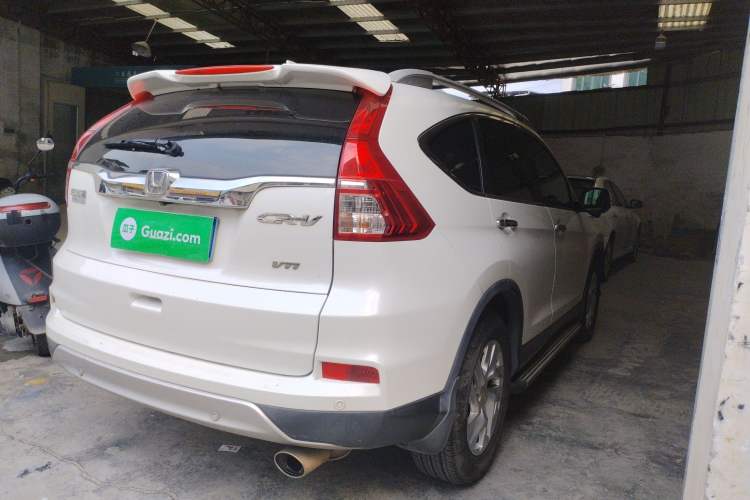 Used Honda CR-V 2015 2.4L two-wheel drive luxury version Rear Right 45 Deg