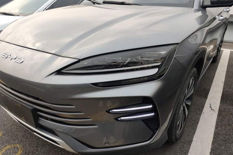 Used BYD Song PLUS New Energy 2023 Champion Edition DM-i 110KM Flagship PLUS
