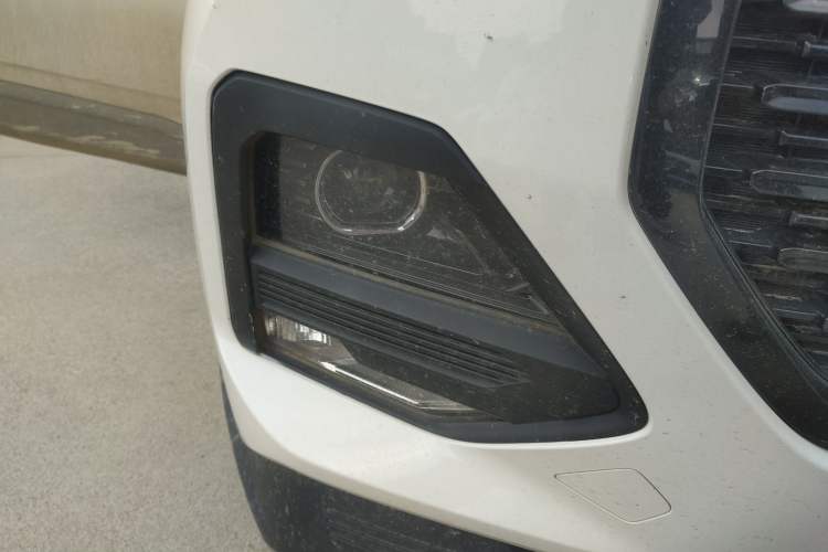 Used Baojun 530 2021 Global Car Anniversary Edition 1.5T Manual Luxury Model 7 Seats