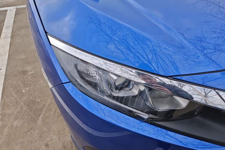 Used Honda Civic 2016 220TURBO CVT Luxury Edition Right Front Headlight