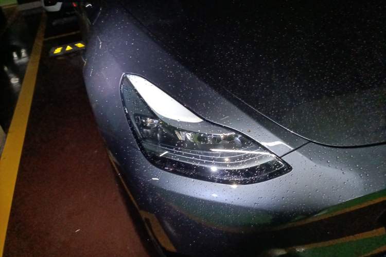 Used Tesla Model Y 2024 Rear-Wheel-Drive Version Right Front Headlight