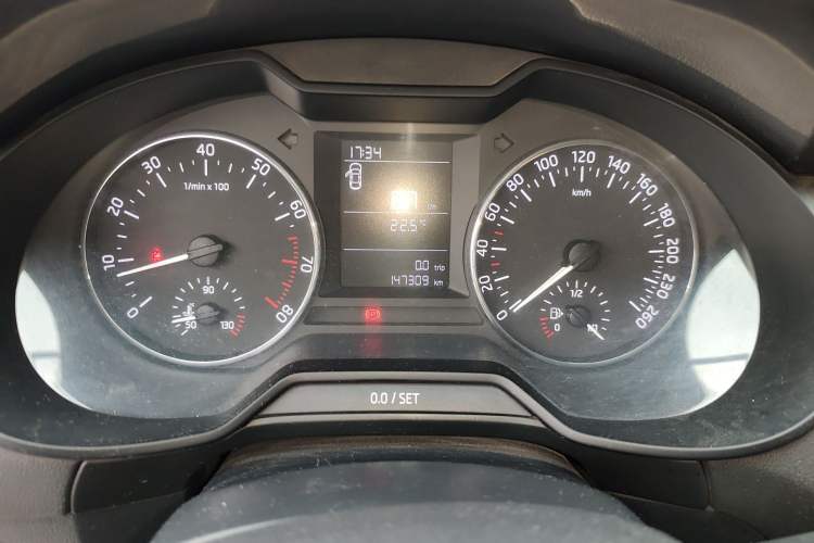Used Skoda Octavia 2017 1.6L Manual Trend Edition Instrument Cluster