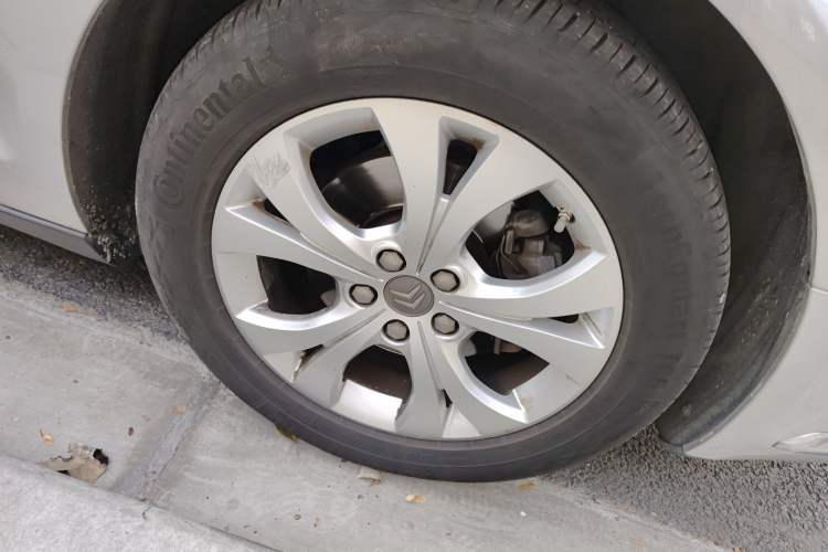 Used Citroen C5 2011 2.3L Automatic Zunyu Version
