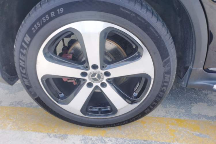 Used Mercedes-Benz GLC 2019 Facelift GLC 260 L 4MATIC Luxury Model