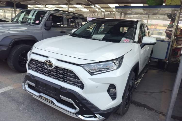 Used Toyota RAV4 2020 2.0L CVT Two-Wheel Drive Prestige Edition