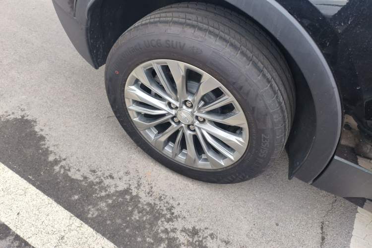 Used Cadillac XT4 2024 28T Two-Wheel-Drive Luxury Version
