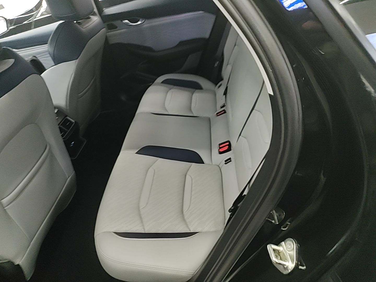 Geely Auto Preface 2023 2.0TD Prestige Version — снимка 20