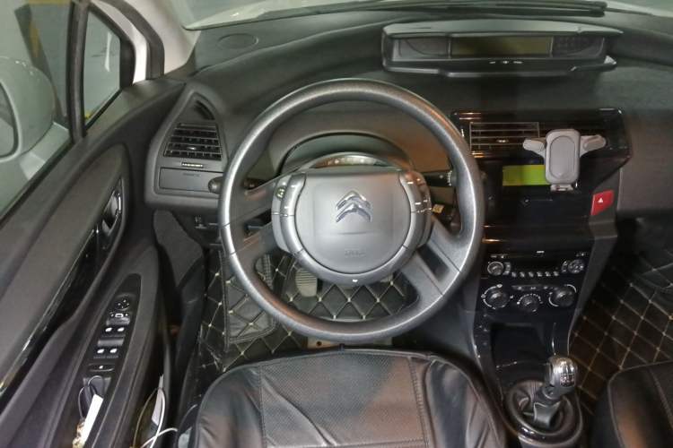 Used Citroen C-Quatre 2014 VTS Version 1.6L Manual - Premium Model Steering Wheel