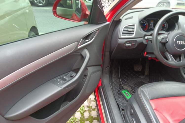 Used Audi Q3 2017 35 TFSI Fashion Model
