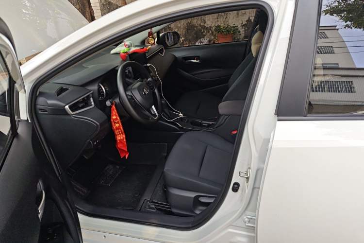 Used Toyota Corolla 2025 Model 1.2T Pioneer Edition Left Front Seat