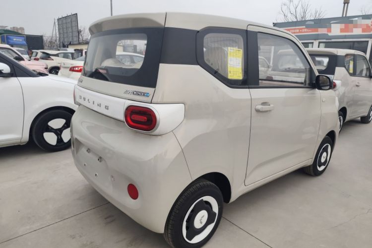 Used Wuling Hongguang MINIEV 2024 3rd Generation 215km Youth Edition
