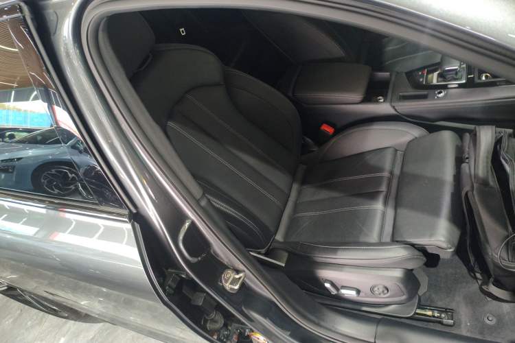 Used Audi A4L 2024 40 TFSI Luxury Dynamic Edition