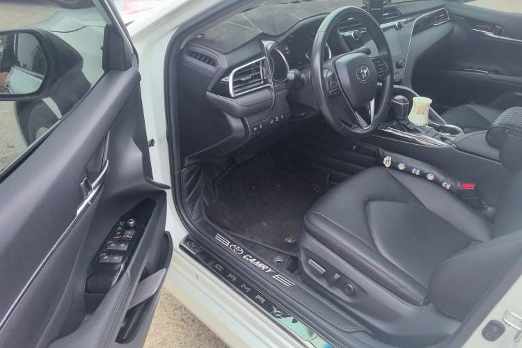 Used Toyota Camry 2019 2.0G Luxury Edition China VI Standard