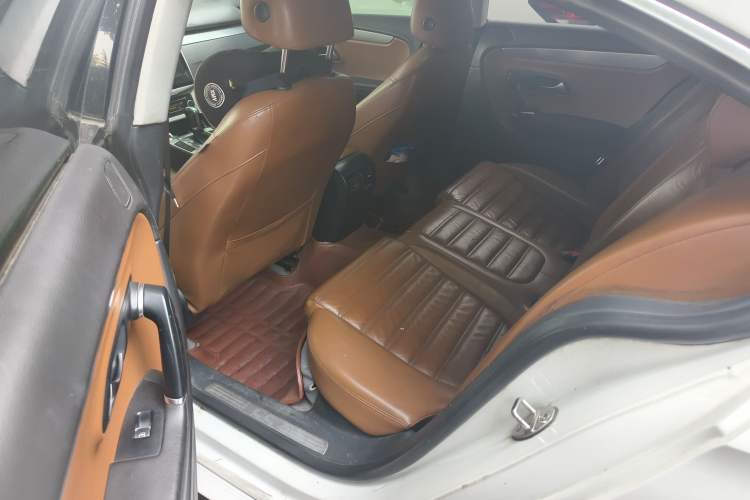 Used Volkswagen FAW-Volkswagen CC 2011 1.8TSI Luxury Model Left Rear Seat