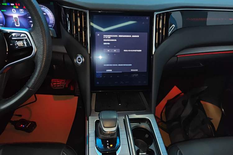 Used Hongqi HS7 PHEV 2024 2.0T PHEV Four-Wheel Drive Flagship Edition 7 Seats
