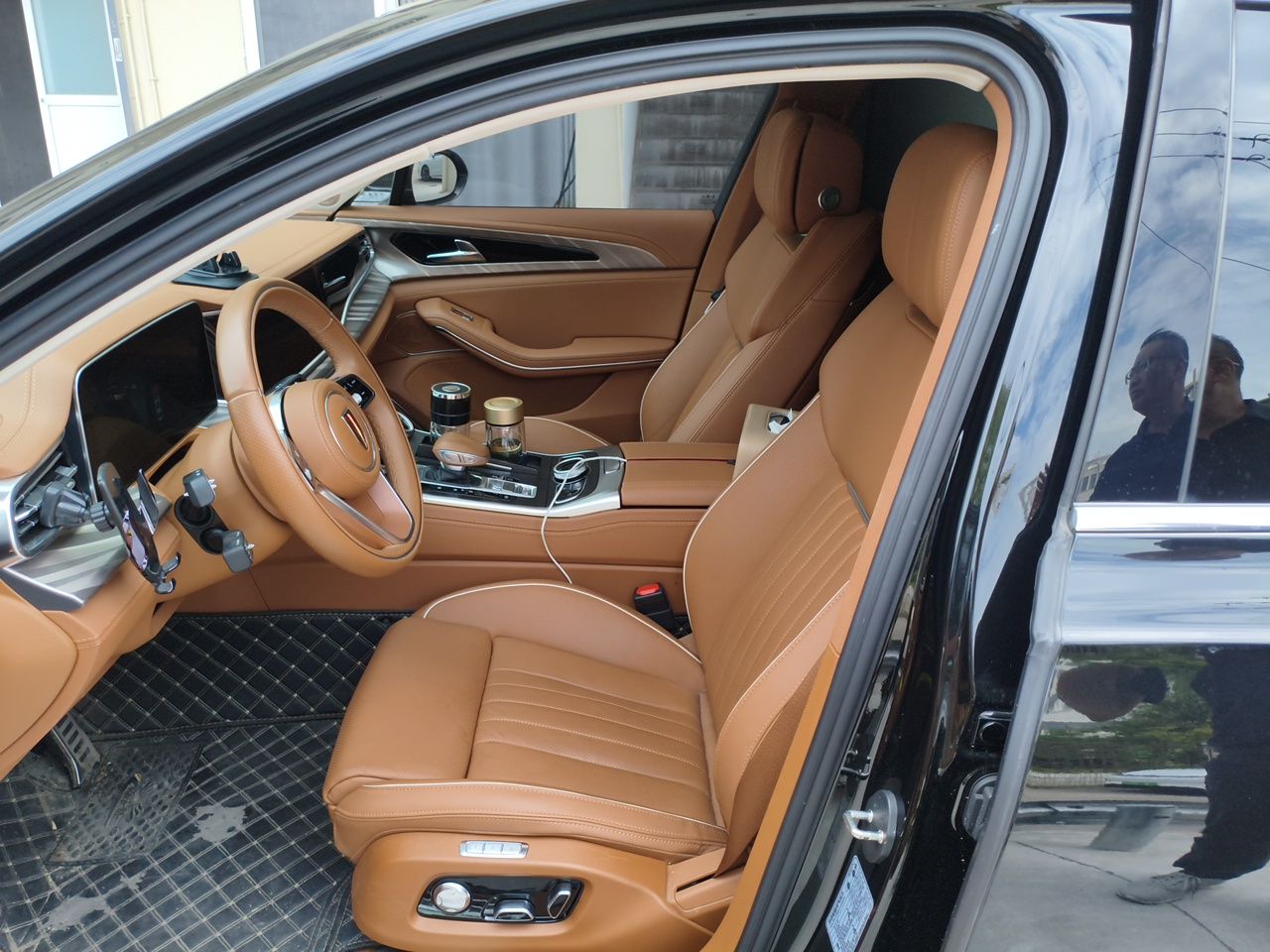 Hongqi H9 2023 2.0T Smart Connect Flagship Edition - Chinese Trim Xiang — снимка 15