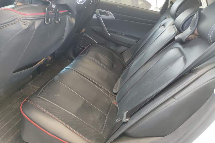 Used Geely Auto Emgrand X7 Sport 2016 2.0L Manual ZhiShang Version Left Rear Seat