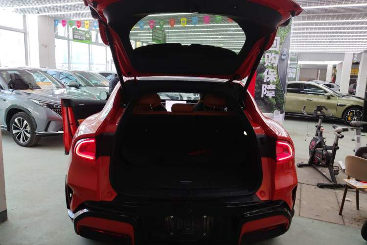 Used Xiaomi Auto YU7 2025 Ultra-Long Range High-Performance All-Wheel-Drive Max Edition