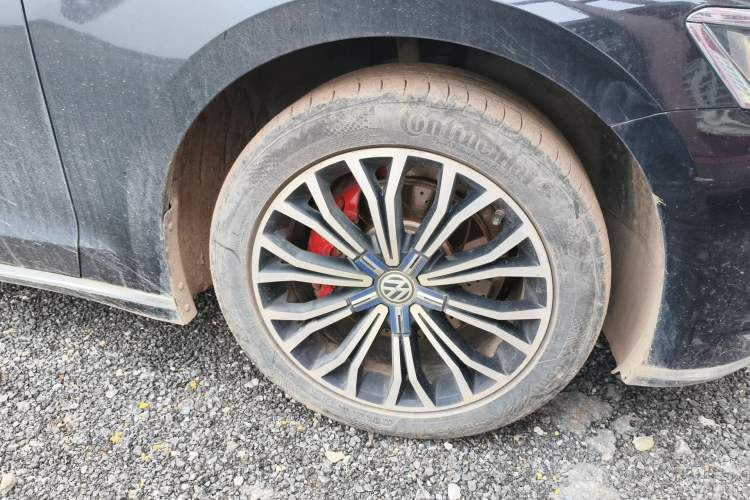 Used Volkswagen Phideon 2018 Revised Version 380TSI Two-Wheel Drive Business Edition
