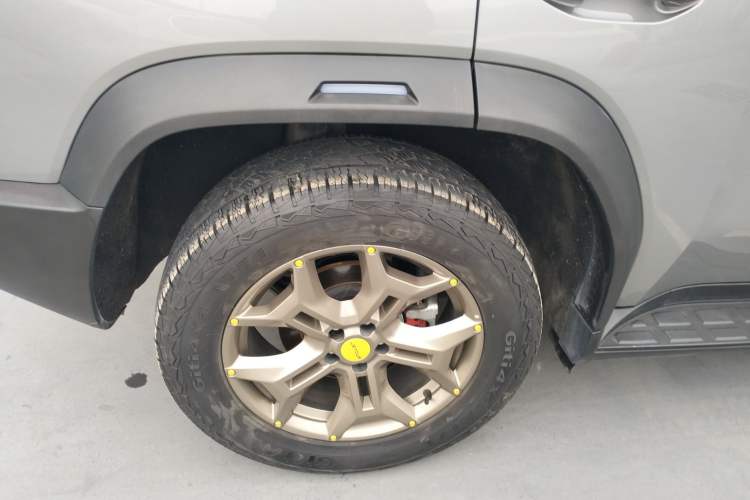 Used JETOUR Traveler 2023 2.0T Four-Wheel Drive Conqueror Exterior 5