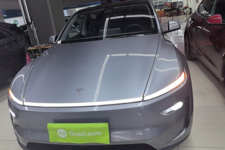 Used Tesla Model Y 2025 Rear-Wheel-Drive Version