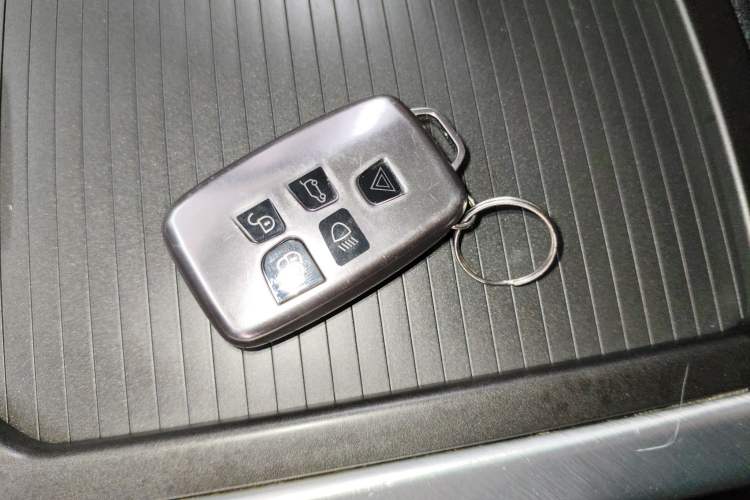 Used Land Rover Range Evoque 2018 240 PS SE Smart Brilliance Edition