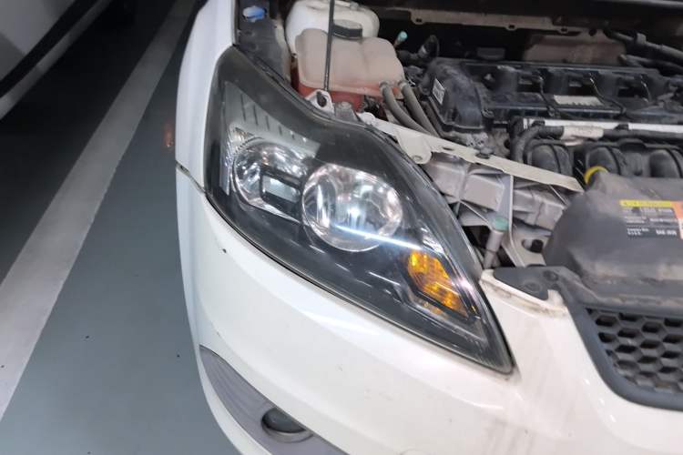 Used Ford Focus 2013 Hatchback Classic 1.8L Automatic Base Model
