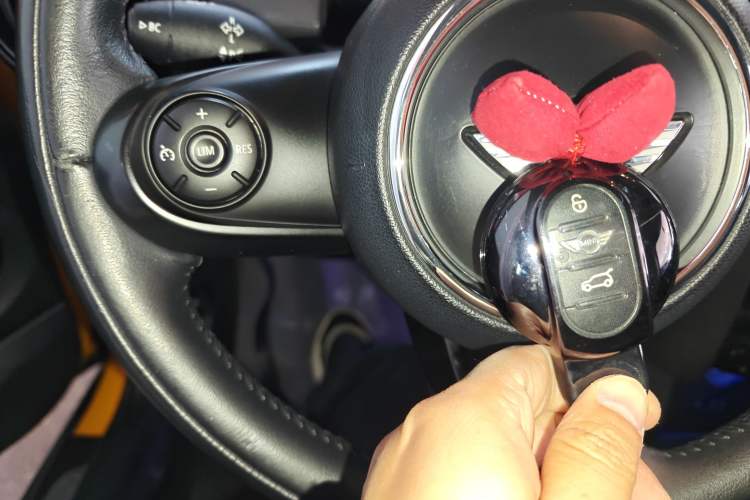 Used MINI MINI 2014 1.5T COOPER Fun