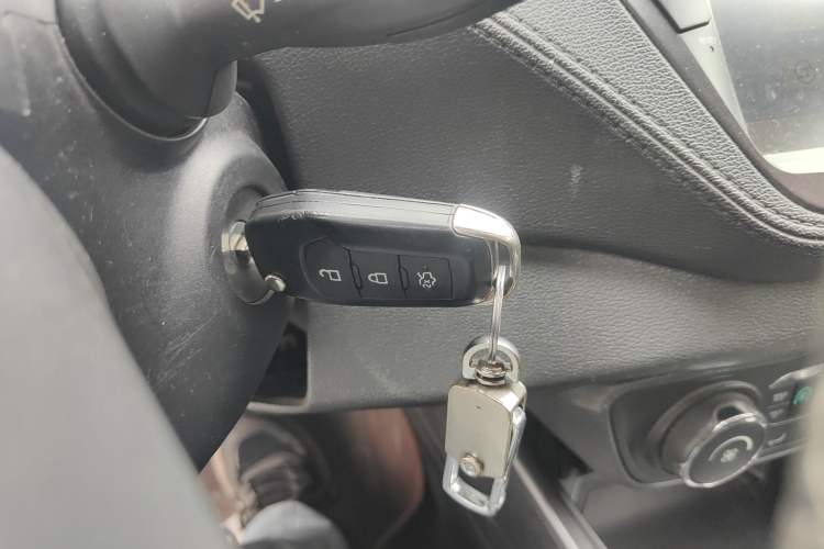 Used Ford Escort 2015 1.5L Automatic Fashion Model Vehicle Key