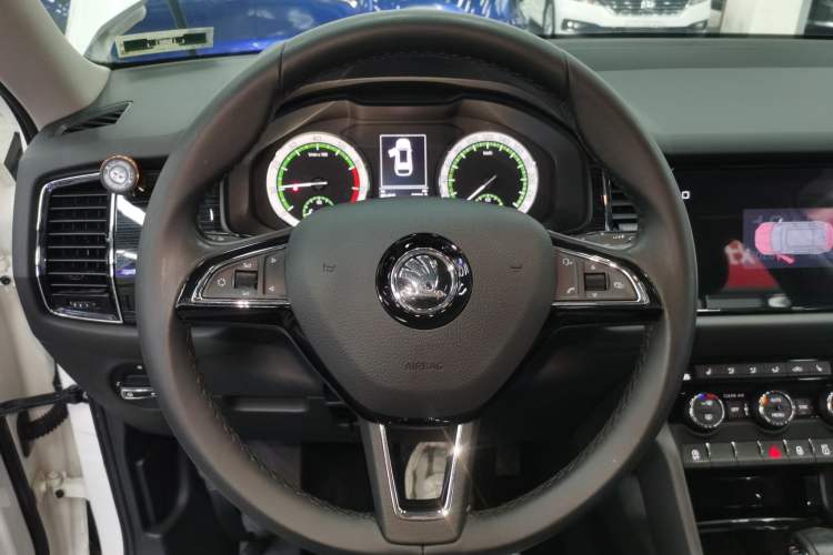 Used Skoda Kodiaq 2018 TSI330 5-Seater Two-Wheel-Drive Luxury Enjoyment Edition Steering Wheel