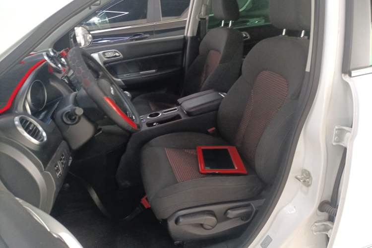 Used Haval H6 2016 Upgraded Model 1.5T Manual Two-Wheel Drive Value Edition