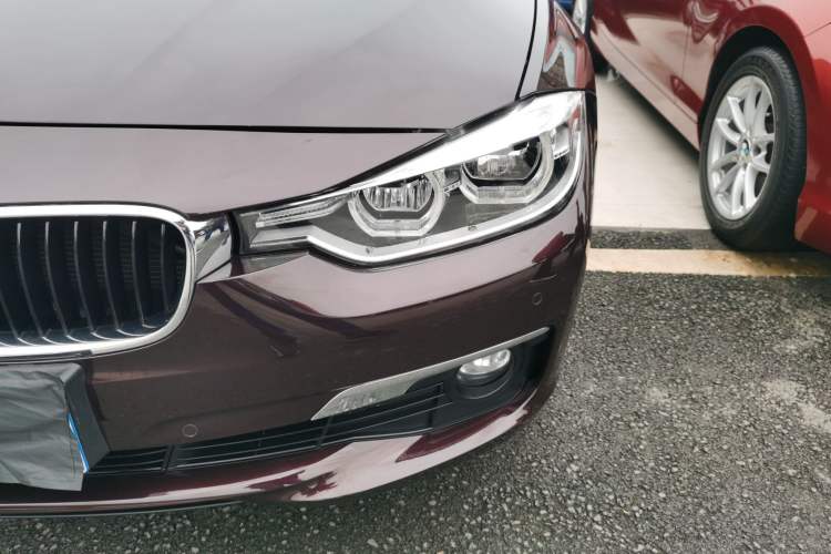 Used BMW 3 Series 2016 320Li Ambition Model
