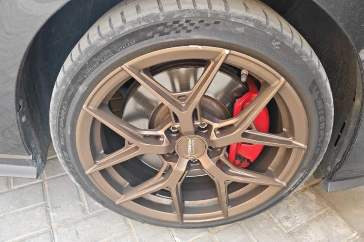 Used Volkswagen Golf GTI 2021 380TSI DSG GTI Right Front Wheel Hub