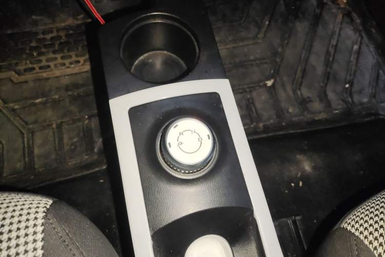 Used Wuling Hongguang MINIEV 2024 3rd Generation 170 km Gear Lever