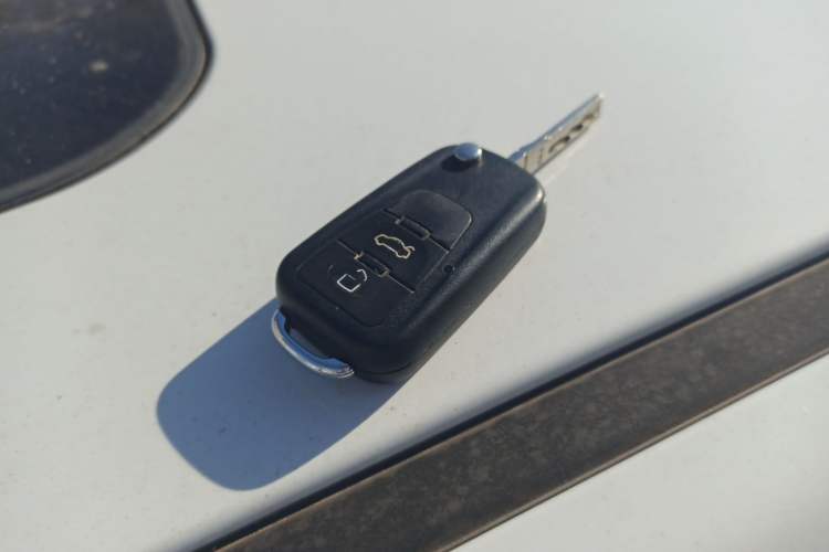 Used Roewe 350 2015 1.5L Manual Luxury Sunroof Edition