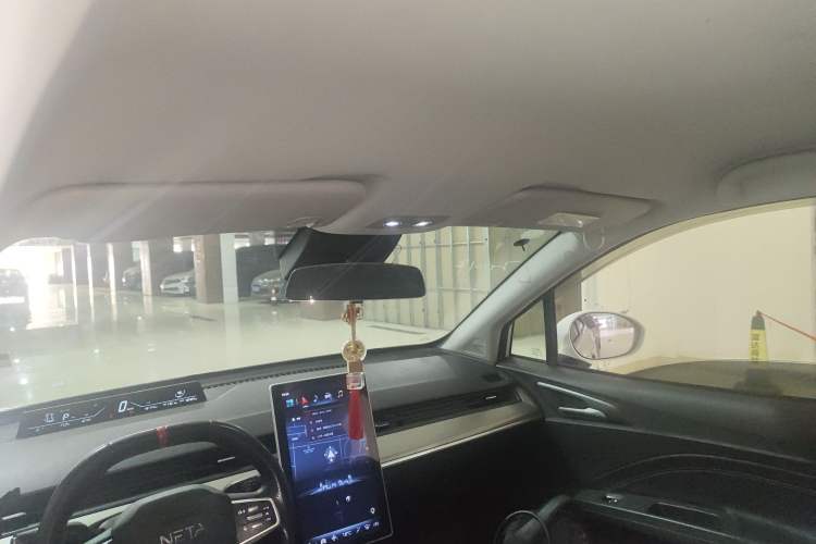 Used NETA V 2021 Standard Range Entertainment Version – Upgraded Model Headliner