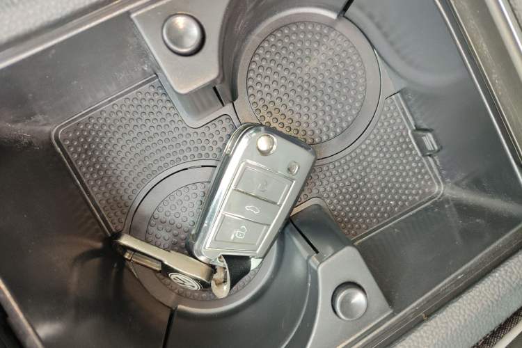 Used Volkswagen Sagitar 2024 300TSI DSG Excellence Edition Vehicle Key