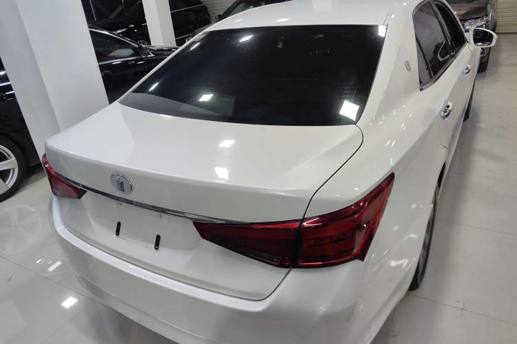 Used Toyota Crown 2015 2.0T Fashion Edition