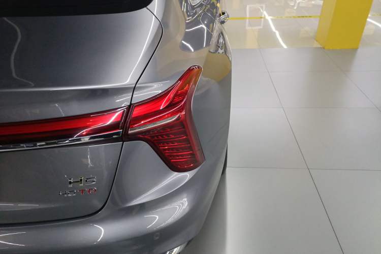 Used Hongqi H5 2023 2.0T Automatic Smart Connect Flagship Edition