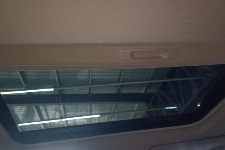 Used Toyota SIENNA 2023 2.5L Hybrid Comfort Edition Headliner