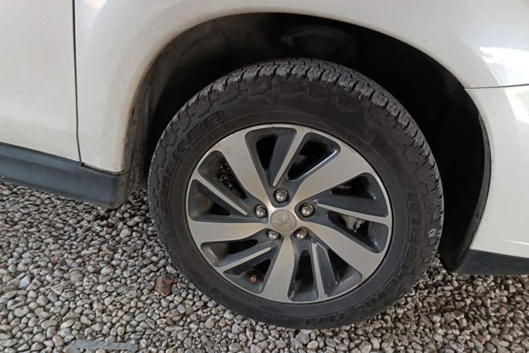 Used Mitsubishi ASX 2018 2.0L CVT Two-Wheel Drive Deluxe Edition Right Front Wheel Hub