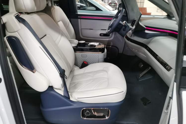 Used Zeekr MIX 2025 Long-Range Intelligent Driving Edition