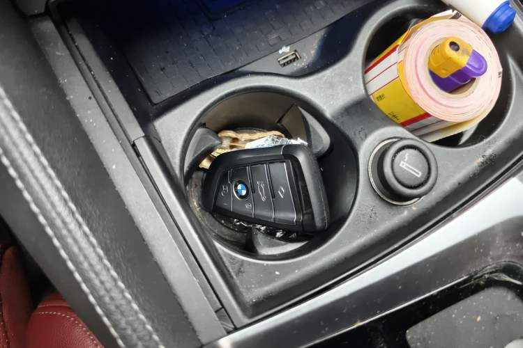 Used BMW 5 Series 2022 530Li Luxury Edition M Sport Package Vehicle Key