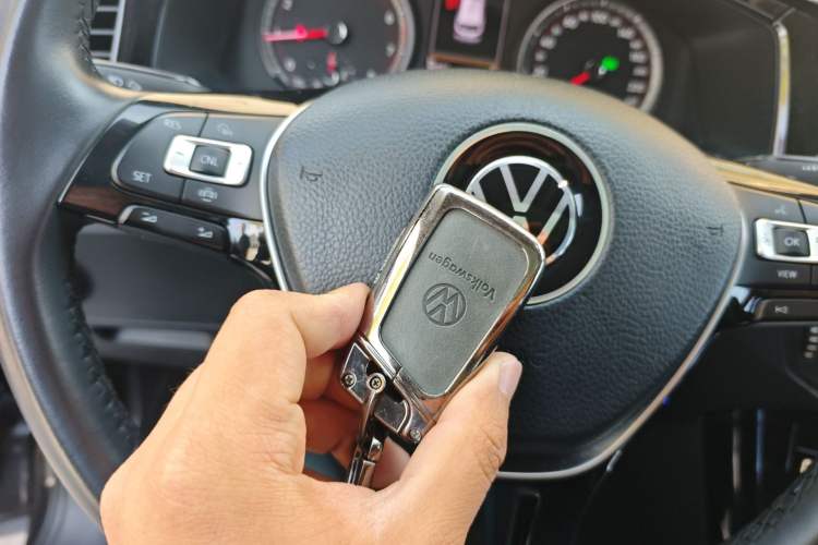 Used Volkswagen Tayron 2020 330TSI Two-Wheel Drive Luxury Smart Connectivity Version