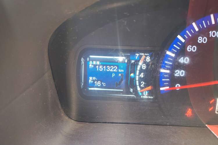 Used BYD G6 2013 1.5TID Automatic Luxury Model
