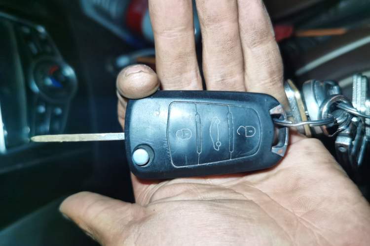 Used Great Wall M4 2014 1.5L Manual Luxury Model Vehicle Key