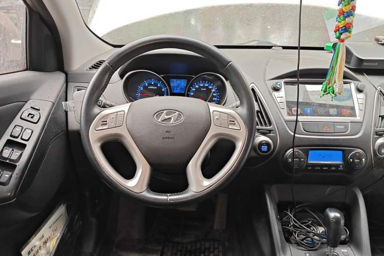 Used Hyundai ix35 2015 2.0L Automatic 2WD Smart Type China IV
