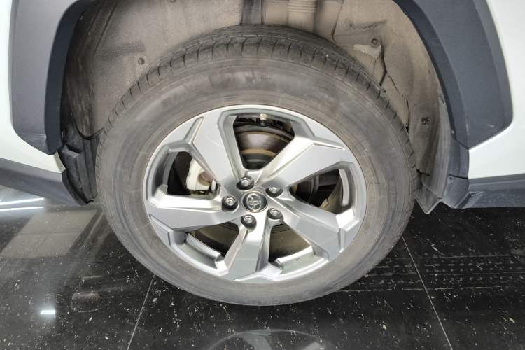 Used Toyota RAV4 2021 2.0L CVT 4x4 Trend Edition
